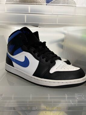 Air Jordan 1 Mid White Black Racer Blue